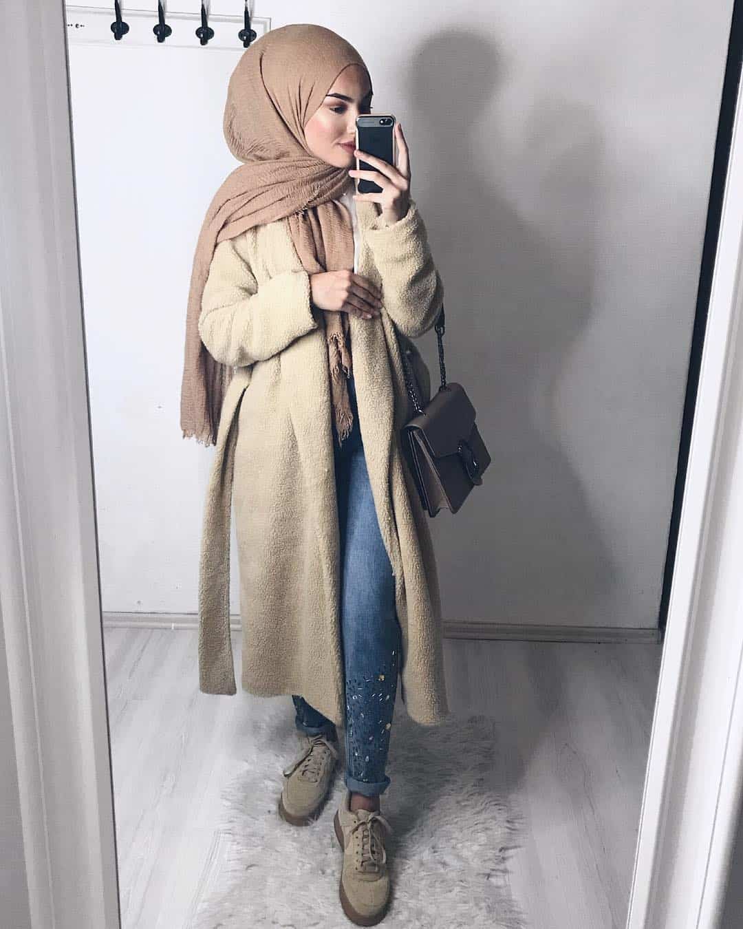 Blogger Of The Week: Sümeyra aka @sue.meyraa - Hijab Fashion Inspiration