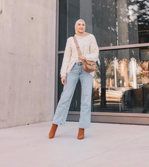 How To Wear Flare Jeans Inspired by Leena Asad - Hijab Fashion Inspiration