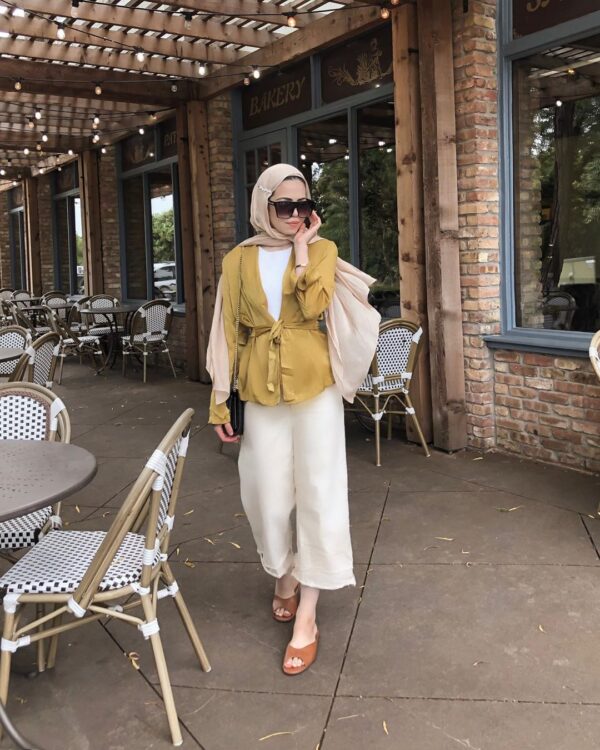 Pastel Favorites: All The Ways To Wear Yellow - Hijab Fashion Inspiration