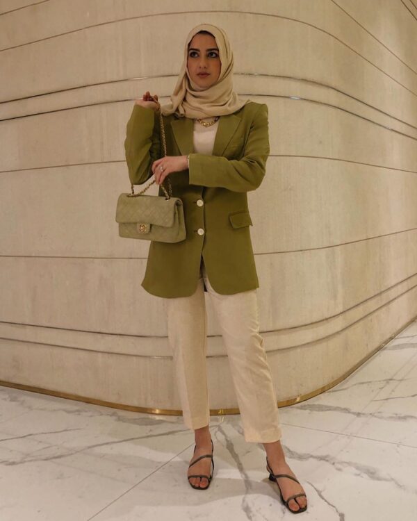 Get To Love Blazers With Summer Al Barcha - Hijab Fashion Inspiration