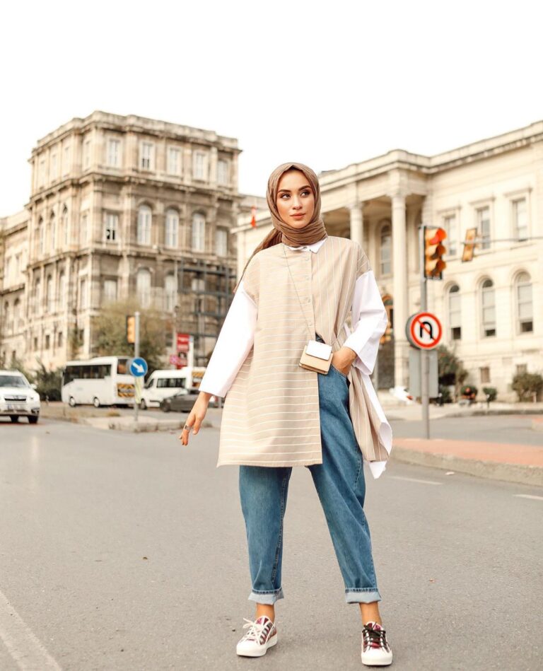 15 Stylish Boyfriend Jeans Outfit Ideas - Hijab Fashion Inspiration